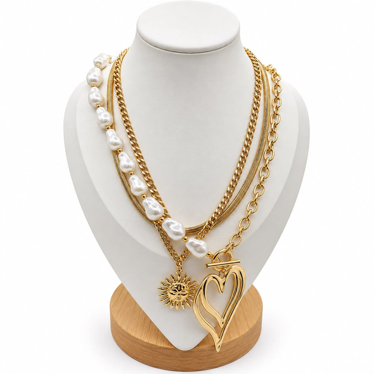 Collar Triple Corazón y Perlas