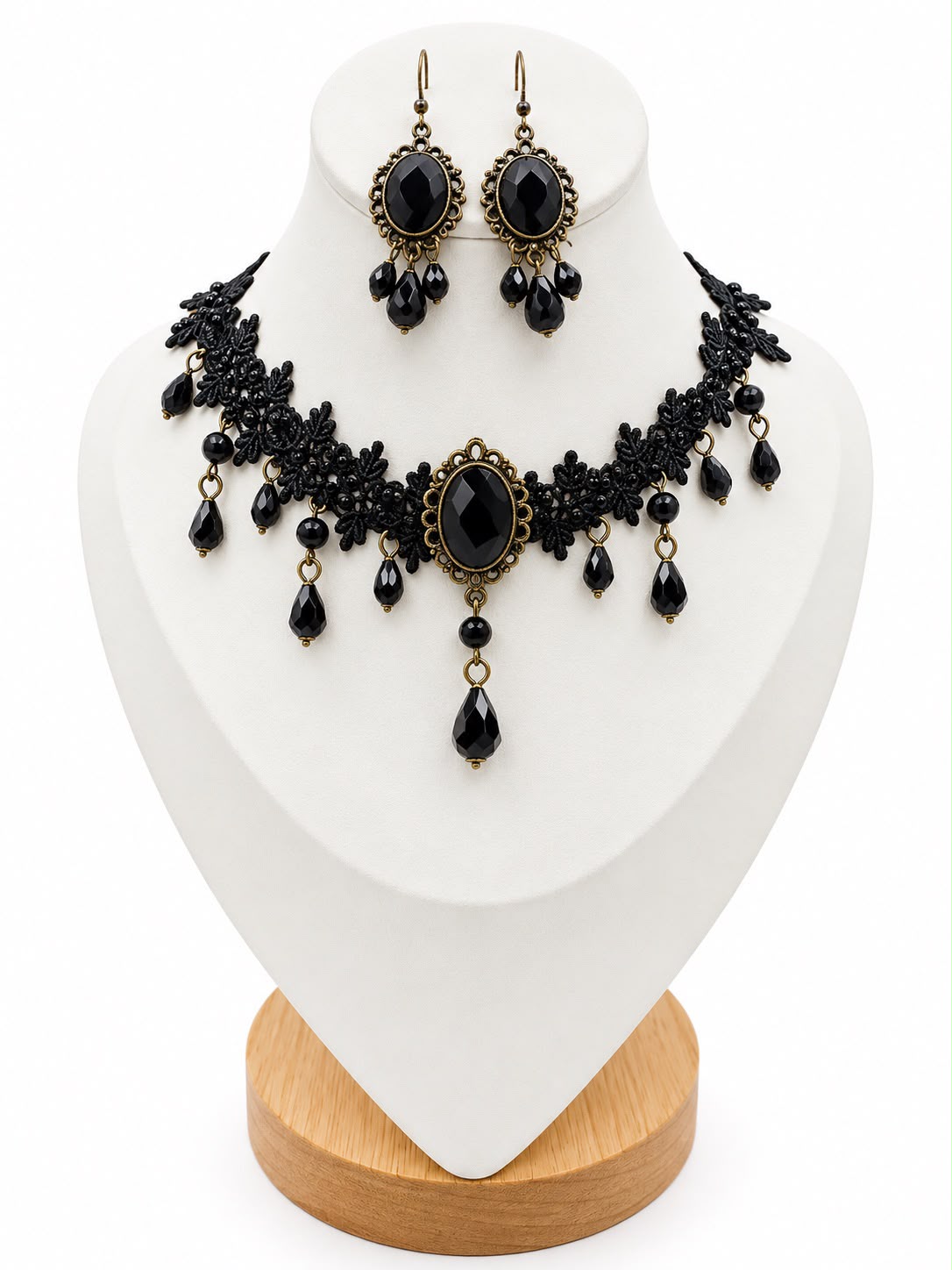 Collar tipo choker con Aretes